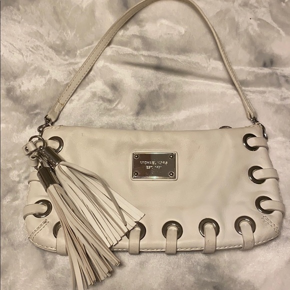 Clutch - Picture 1 of 2